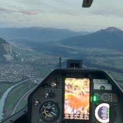 Flugwegposition um 15:00:46: Aufgenommen in der Nähe von Gemeinde Navis, Navis, Österreich in 2817 Meter